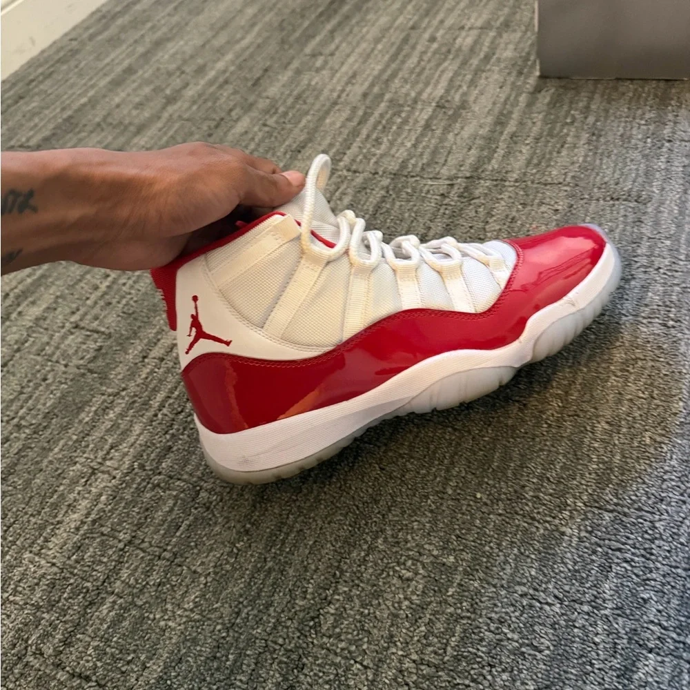Nike White and Red High-Top Basketball Sneakers - Picture 1 of 4